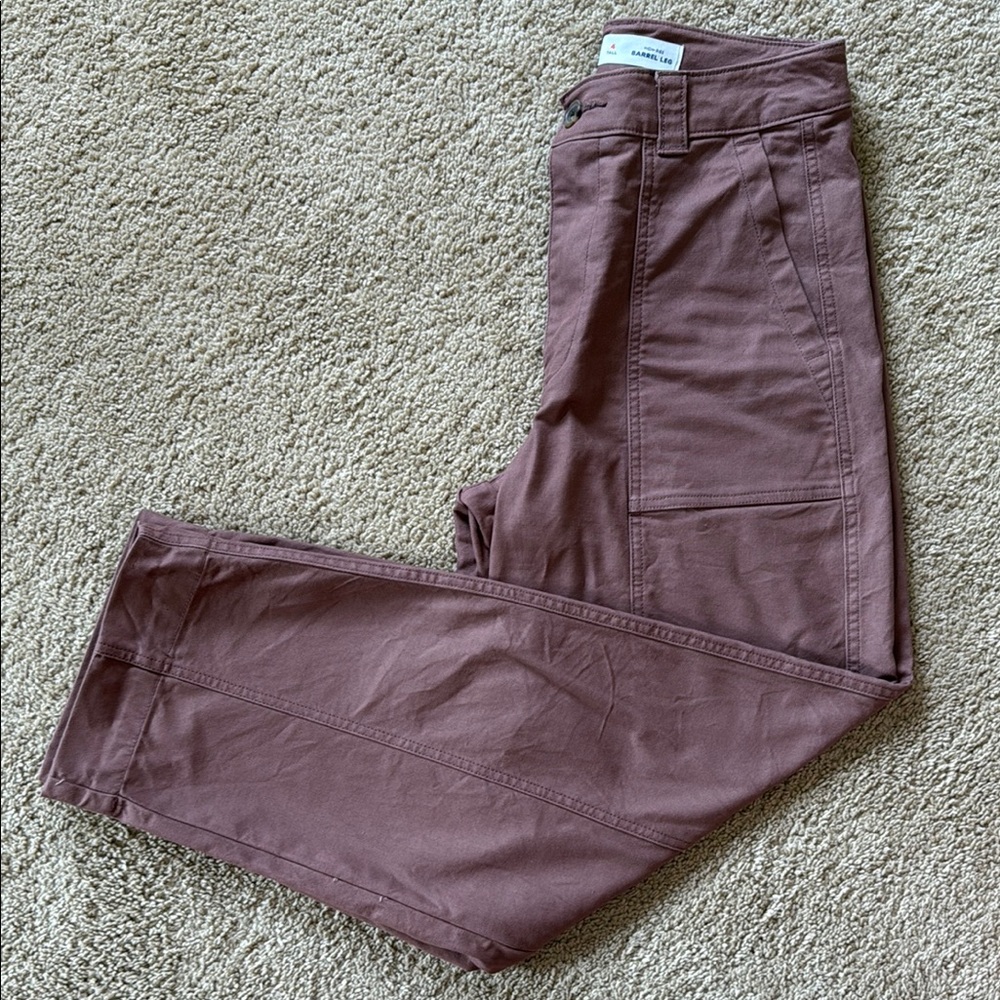 Old Navy Women's Highrise Barrel Leg Pant
